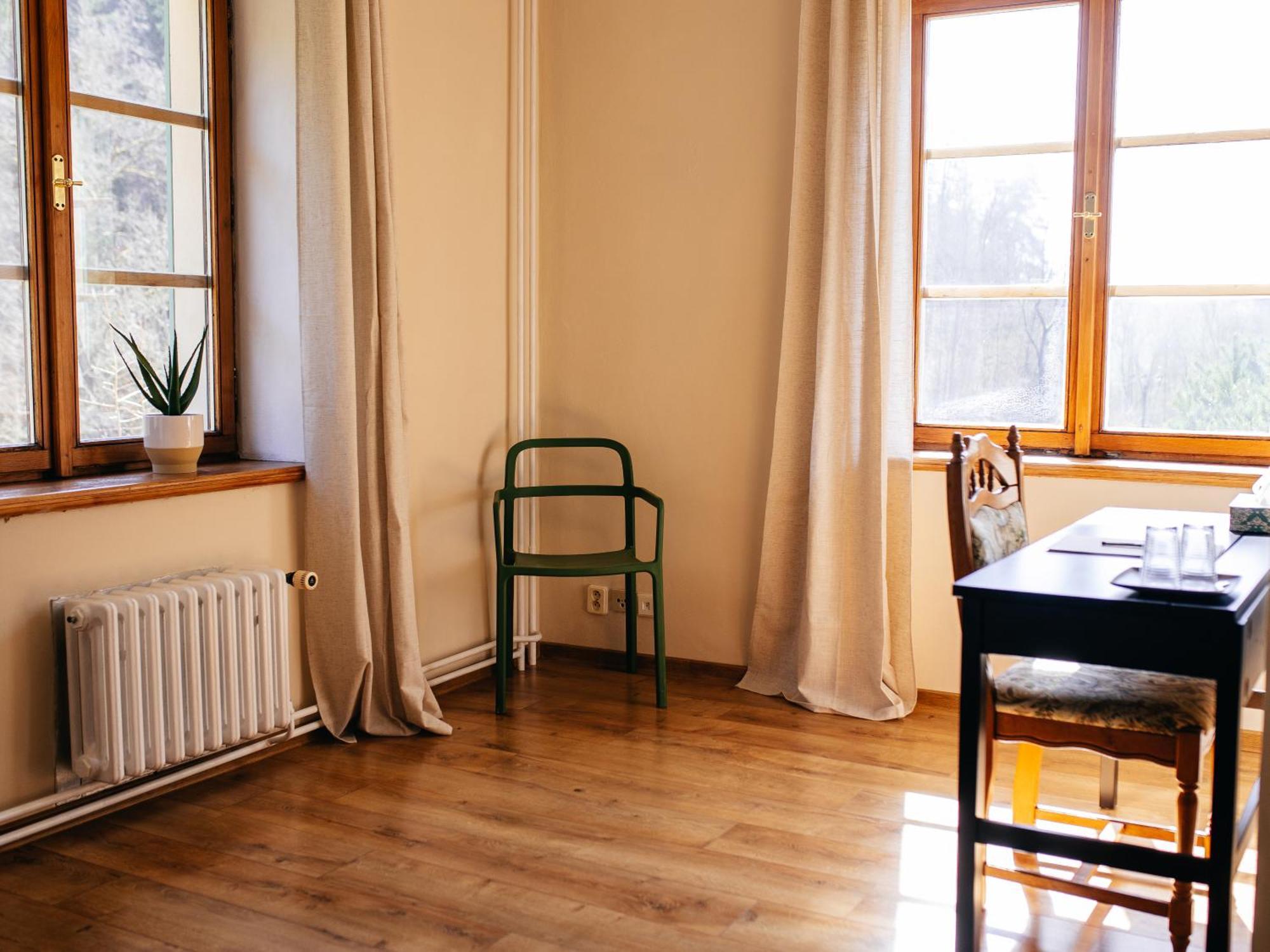 Penzion Myslivna Mukarov Mukarov  Extérieur photo